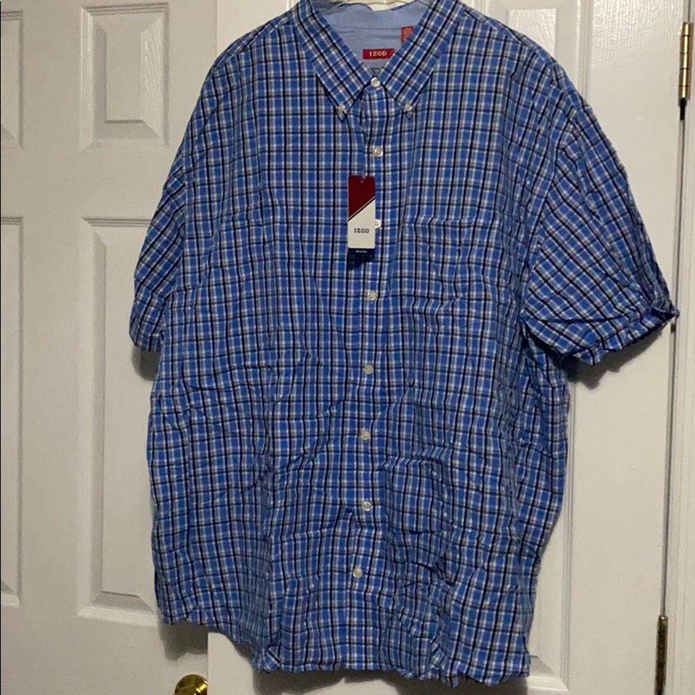 New IZOD men’s shirt